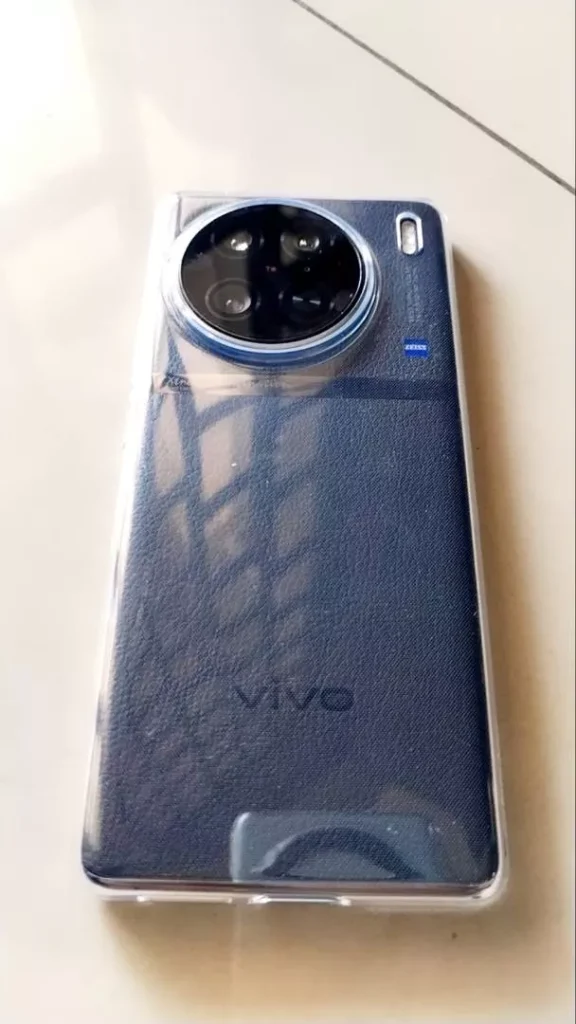 smartphone android terbaik Vivo X90 Pro+